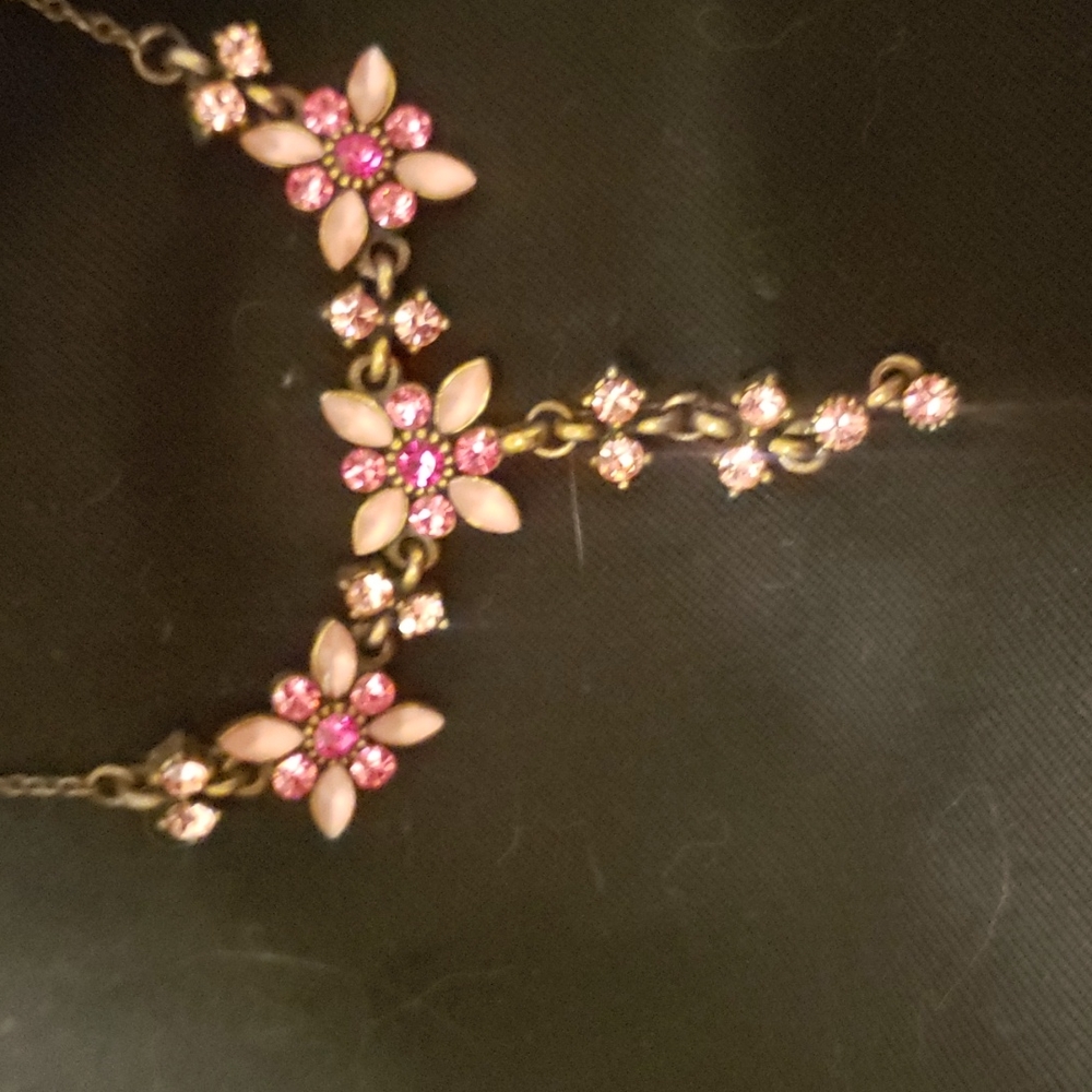 Very cute pink crystal necklace set in copper